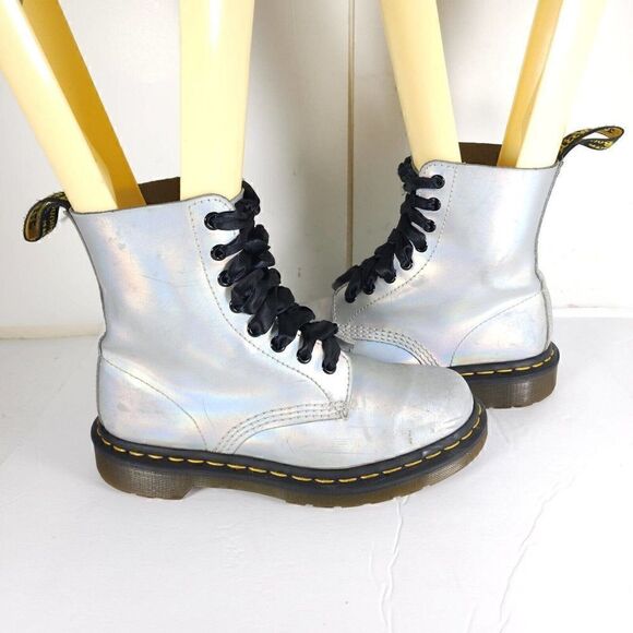 Dr. Martens Women's Pascal 1460 US 7 Ice Metallic Leather Lace Up Combat Boots - Picture 7 of 11